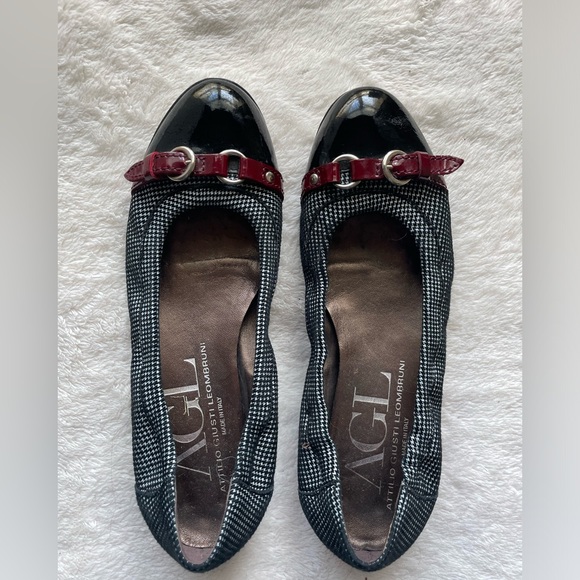AGL Flats. B/W houndstooth w/red buckle. Size 6.5. GUC - Picture 12 of 12